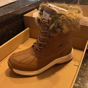 ⭐️ New UGG Adirondack III Boot